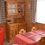Chalet Moos